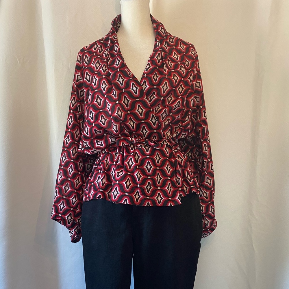 Womens Art Deco All Over Geometric Pattern Drape Collar Wrap Blouse Medium Boho - Picture 3 of 16